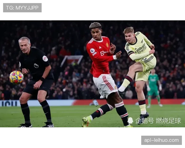 特写：18岁小将上演英超首秀，父母在看台激动落泪